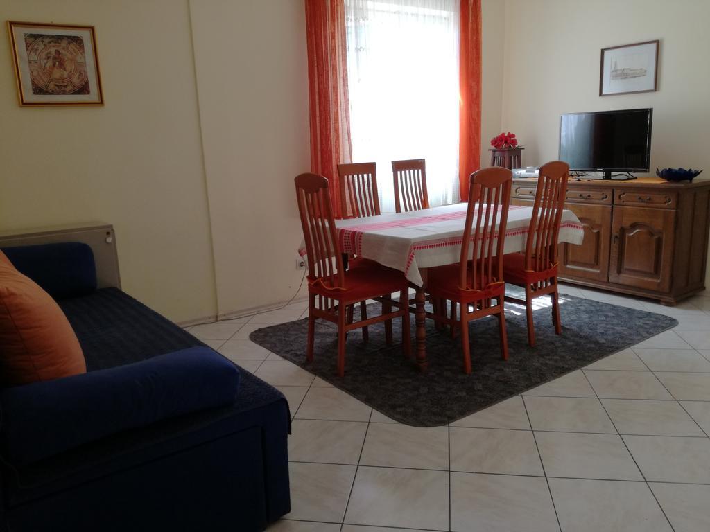 Apartments Dragan Trogir Luaran gambar