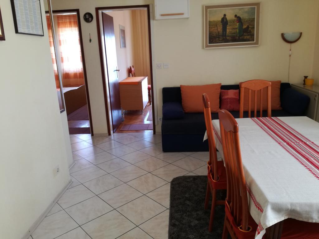 Apartments Dragan Trogir Luaran gambar